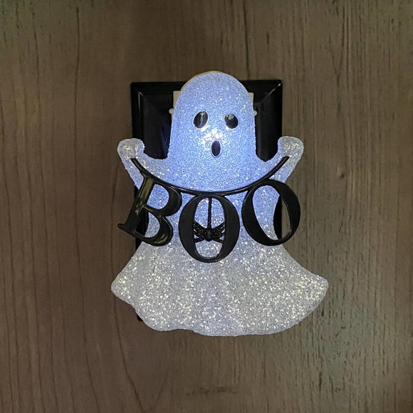 Halloween Glitter Ghost Plug-In Nightlight "BOO" - Picture 1 of 5